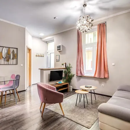 Akacfa-a13 Center 2 Bedroom Lägenhet Budapest