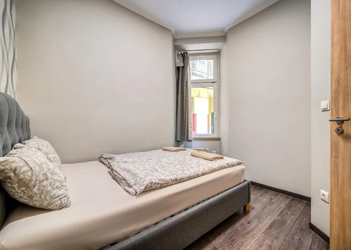 Akacfa-a13 Center 2 Bedroom *