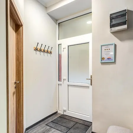 Apartment Akacfa-a13 Center 2 Bedroom