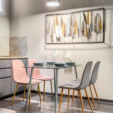 Akacfa-a13 Center 2 Bedroom Apartment Budapest