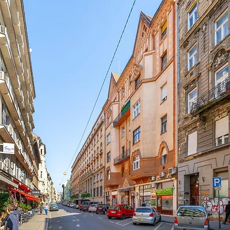 Akacfa-a13 Center 2 Bedroom *