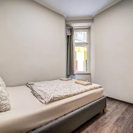 Akacfa-a13 Center 2 Bedroom *