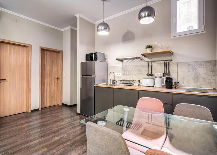 Akacfa-a13 Center 2 Bedroom Lägenhet